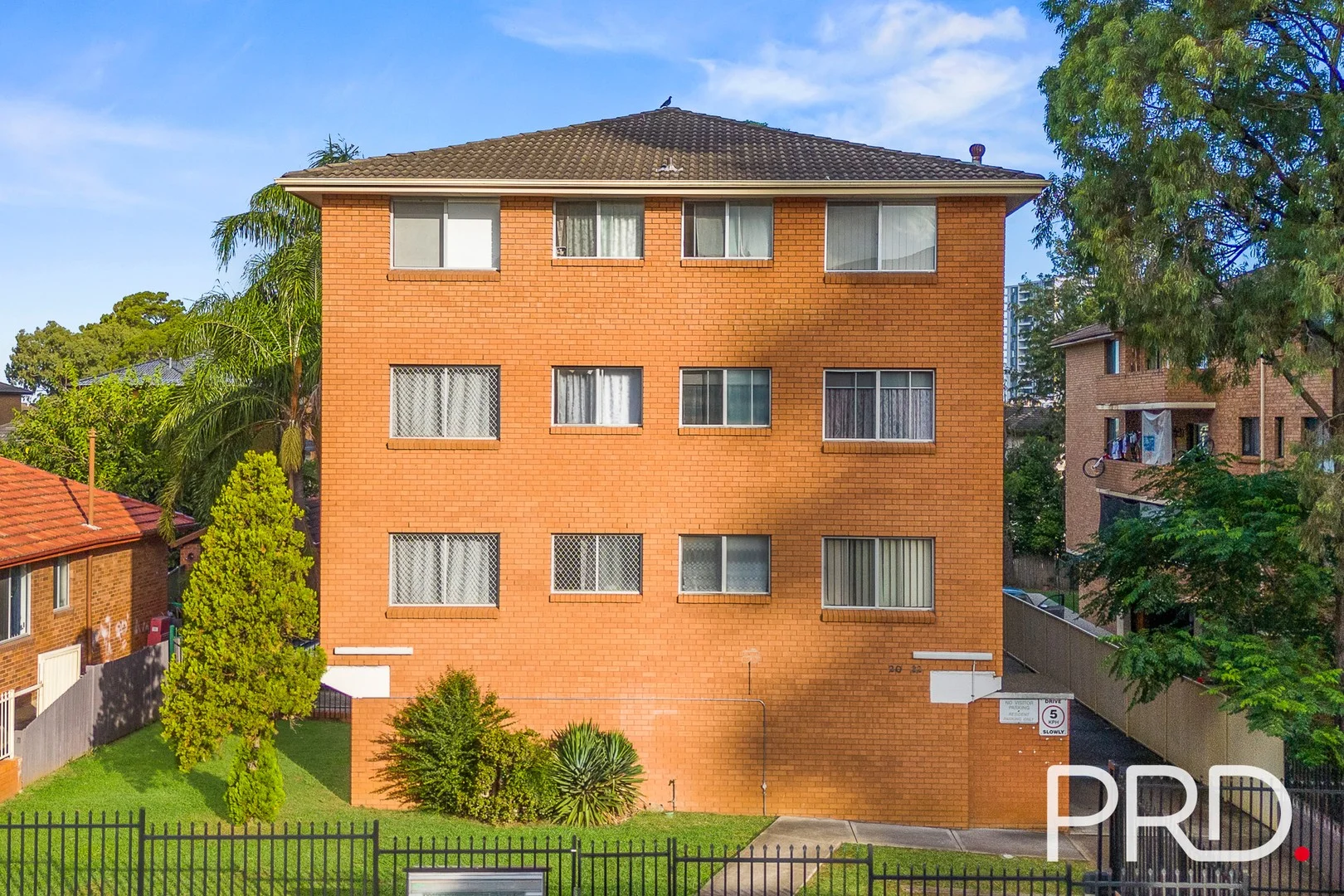 5/20 Charles Street (1/12)