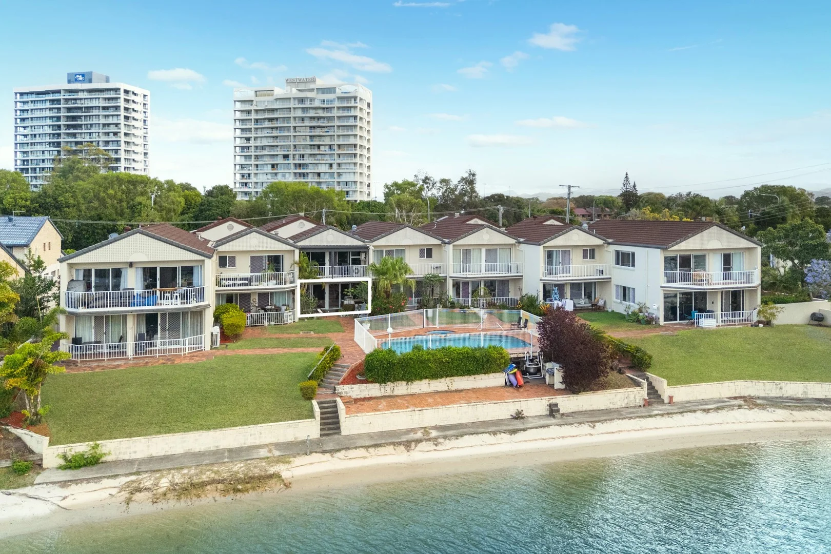 5/61-63 Hooker Boulevard (1/1)