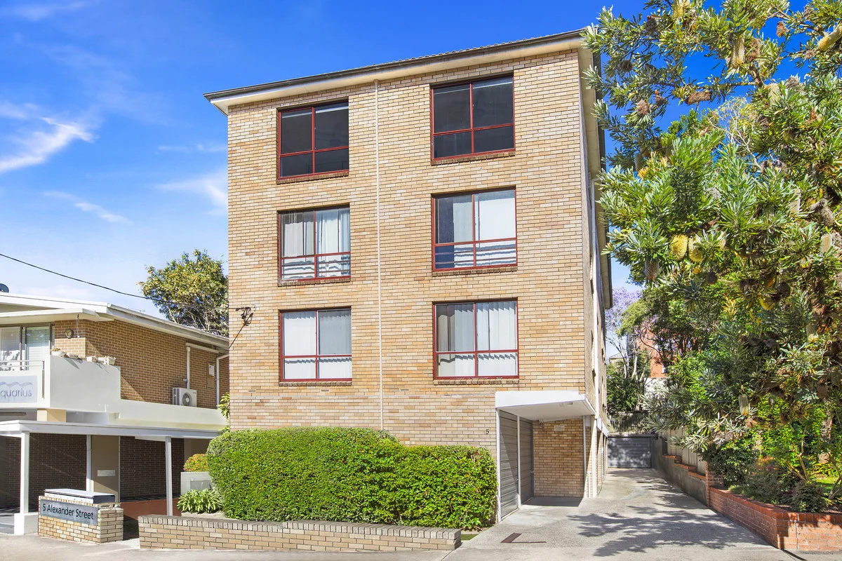 5 Alexander Street (1/11)