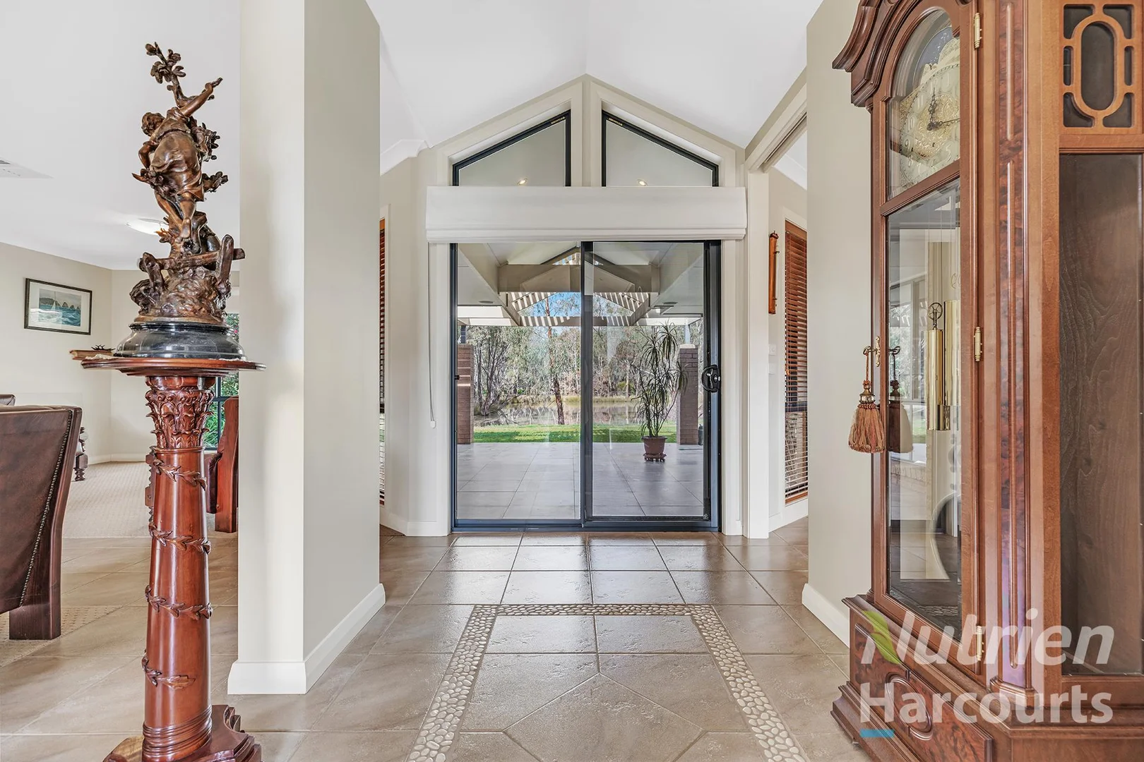 5 Bateman Drive - Image 4