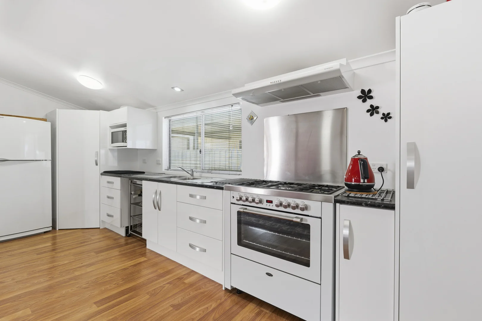 5 Bayview Parade - Image 5