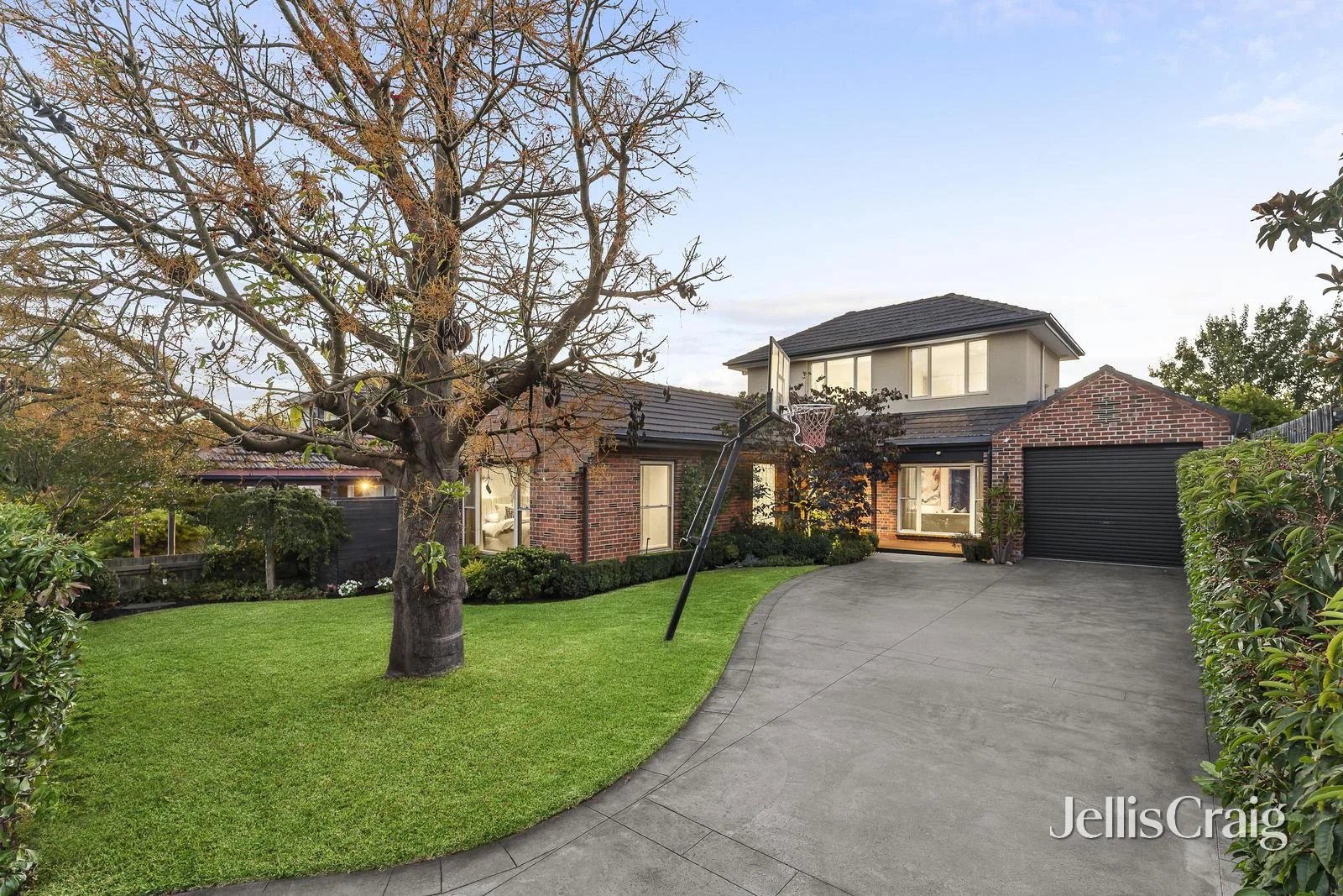 5 Carolyn Street (1/15)