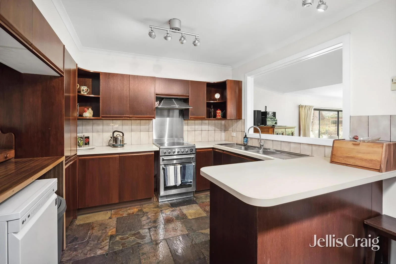 5 Glen Street - Image 5