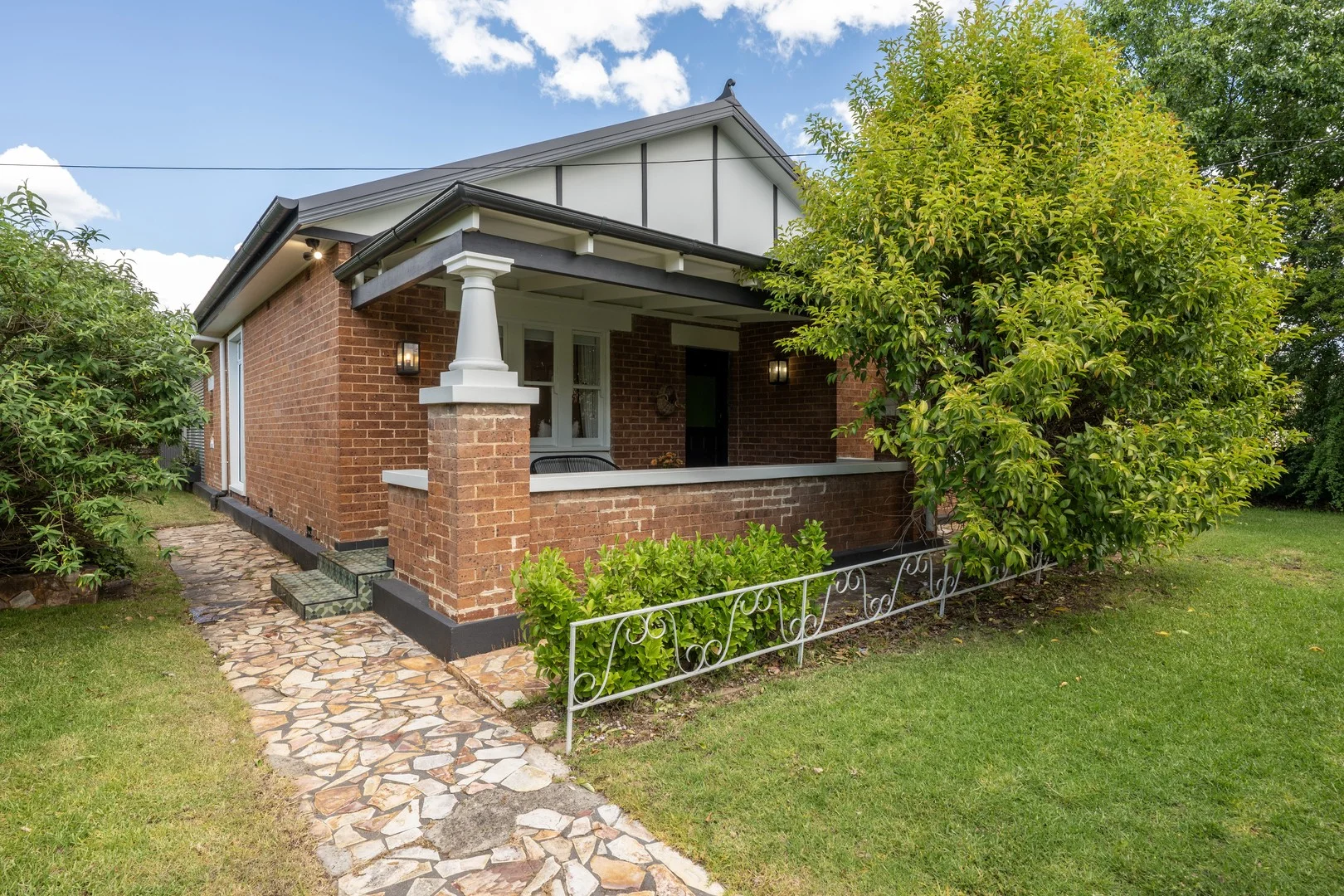 5 Grant Street (1/14)