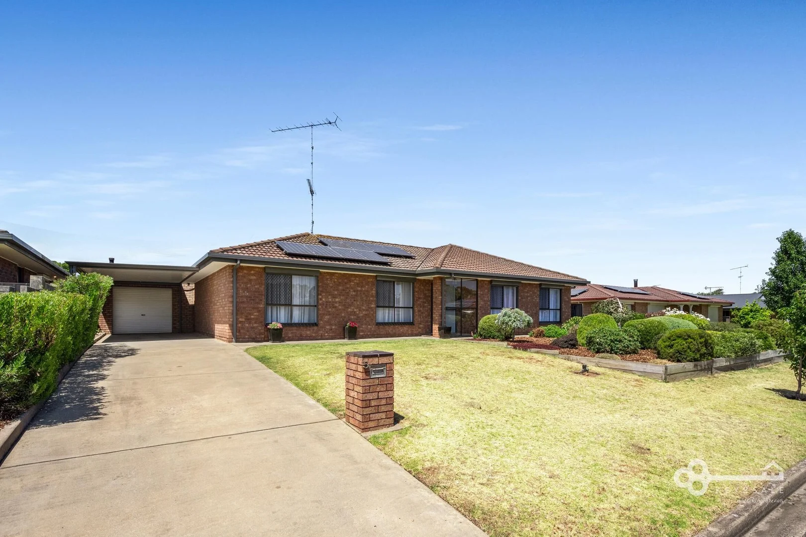 5 Jacaranda Court (1/20)
