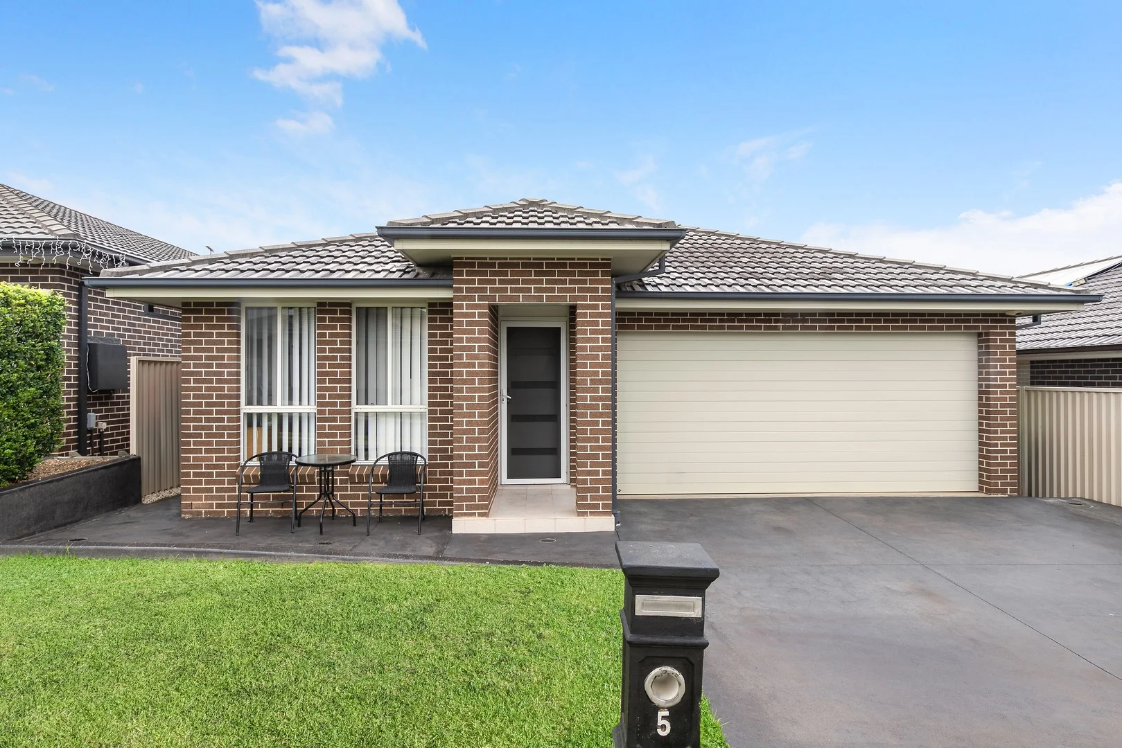 5 Little John Street (1/1)