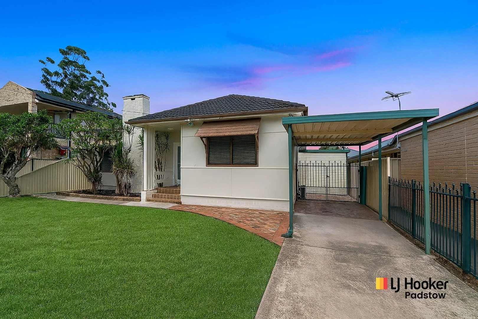 5 Lochinvar Road (1/12)
