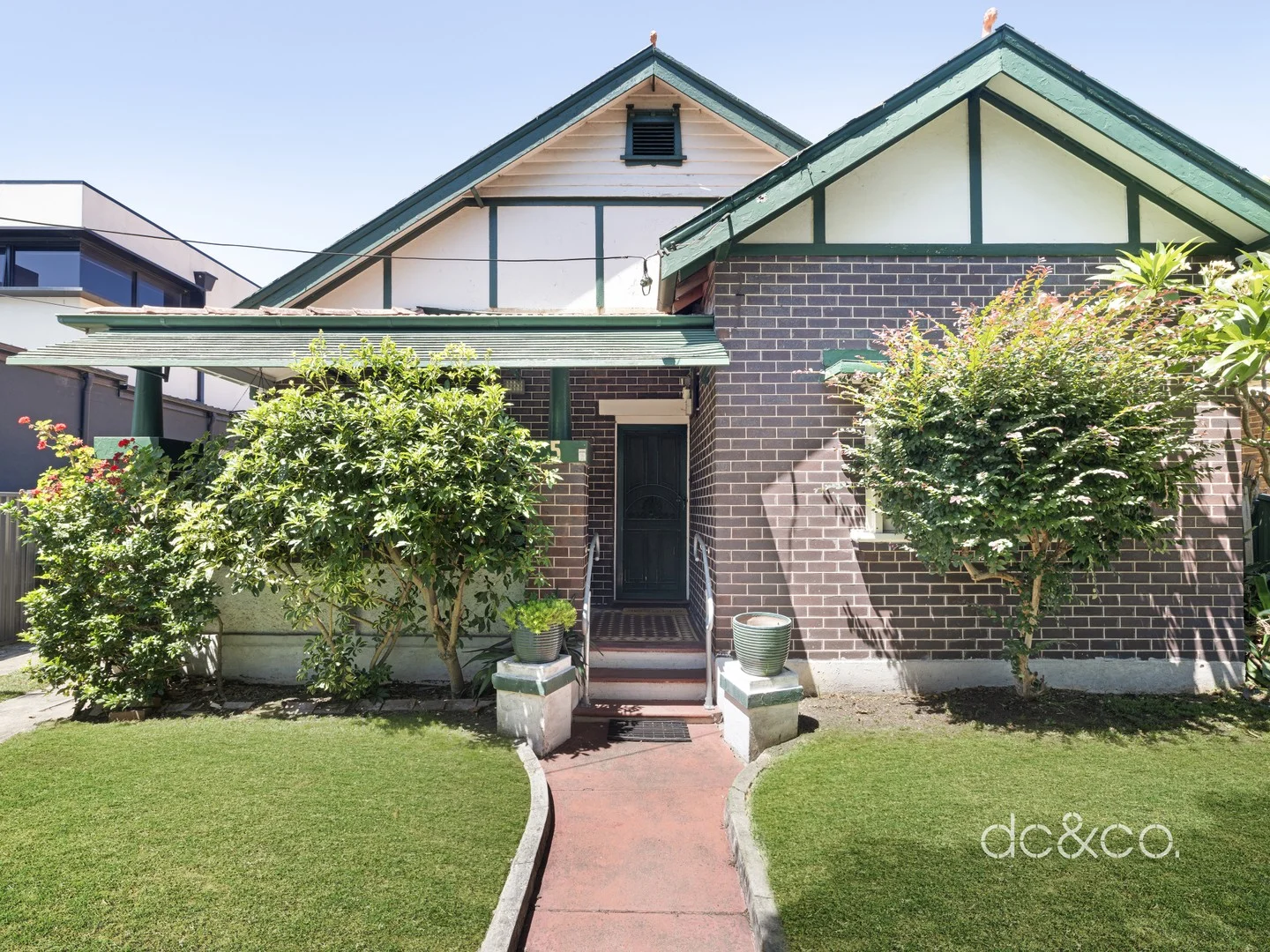 5 Mackenzie Street (1/12)