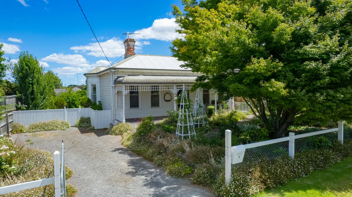 5 McIntyre Street (1/26)