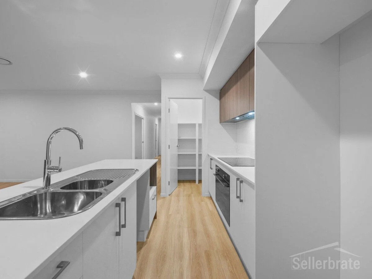 5 Oberon Crescent - Image 5