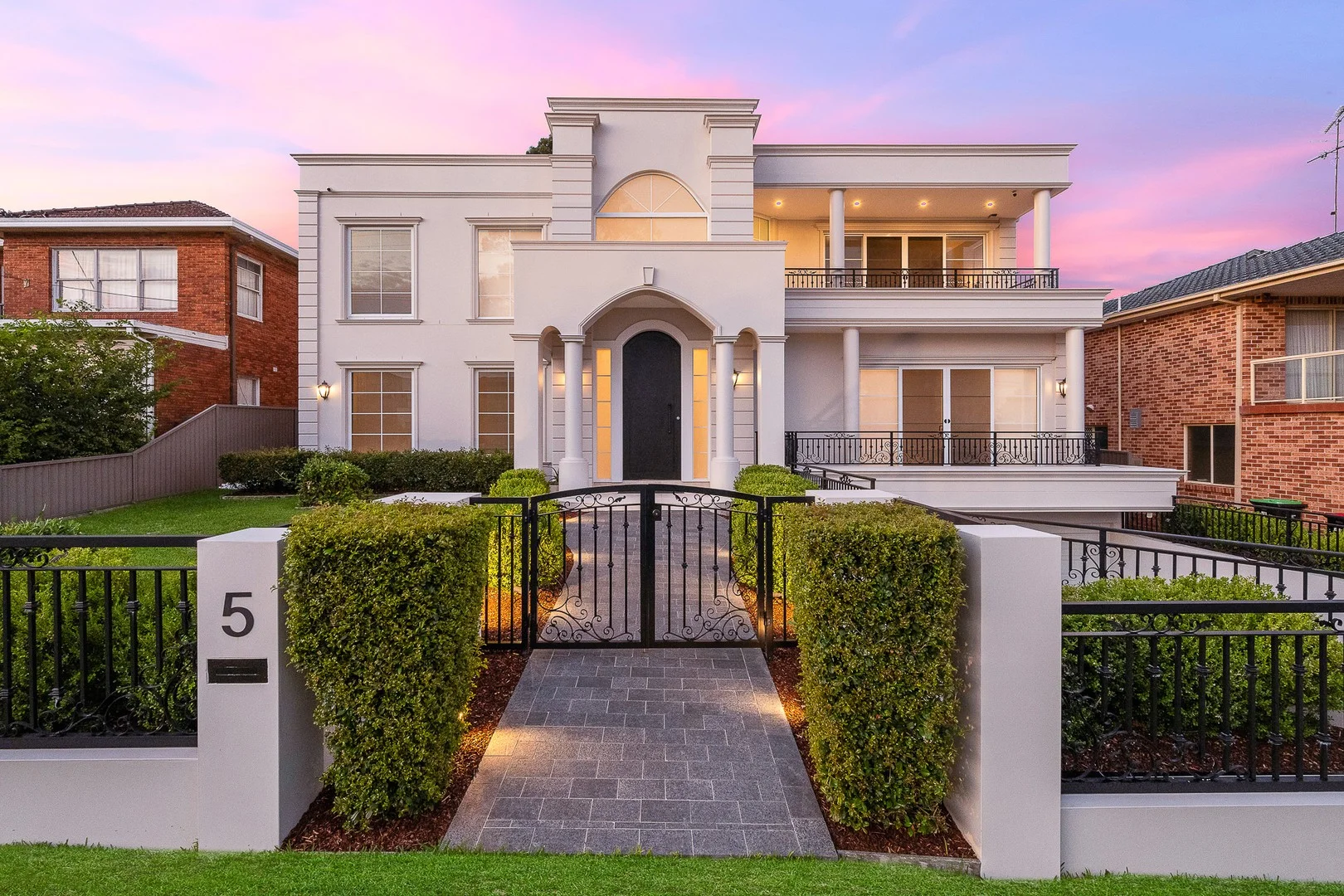 5 Pacific Street