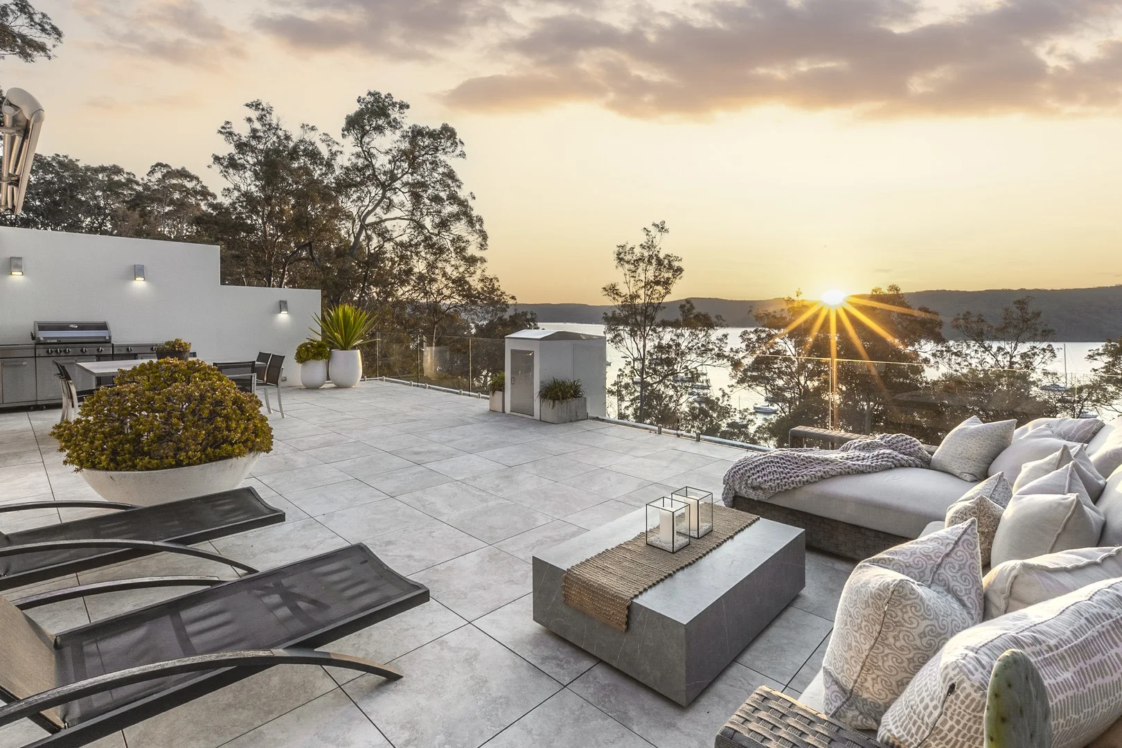 5 Paradise Avenue (1/17)