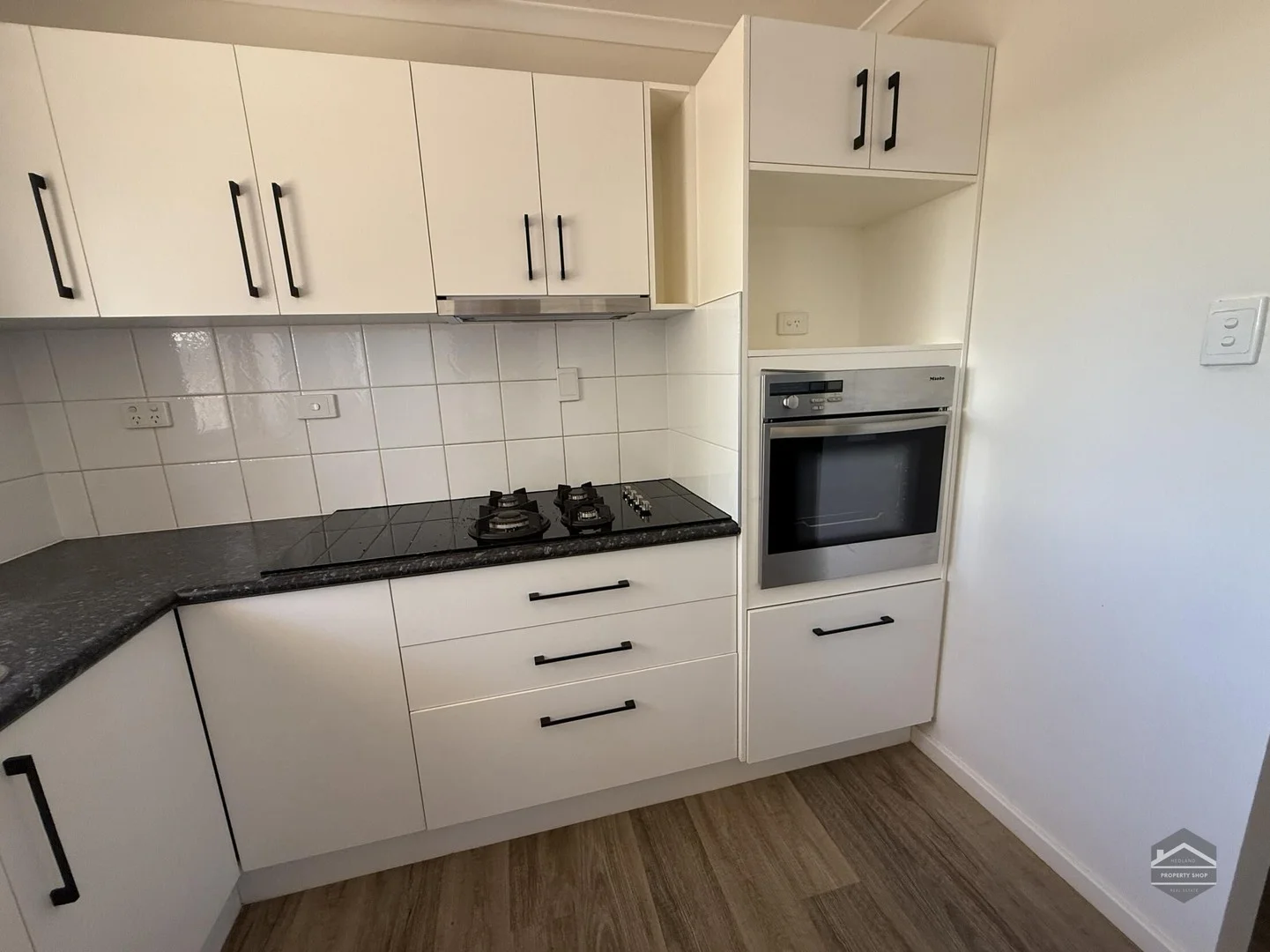 5 Pettit Place (1/20)