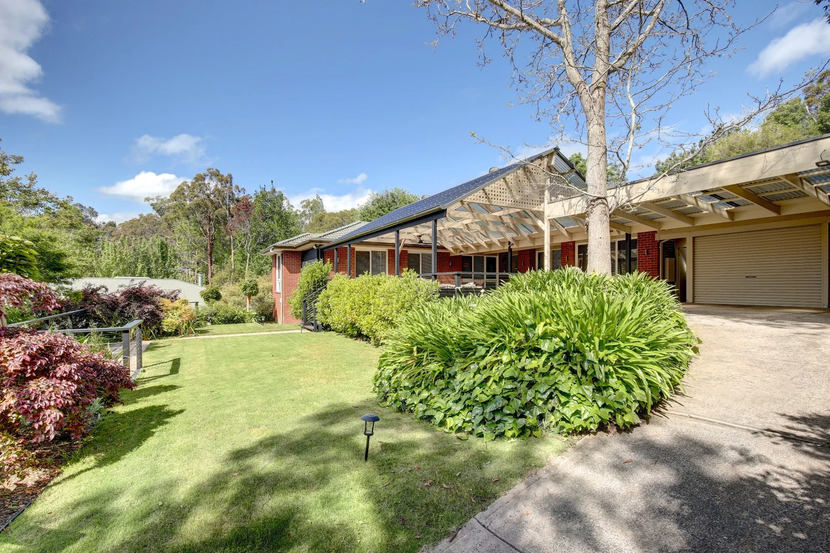 5 Woodland Close (1/33)