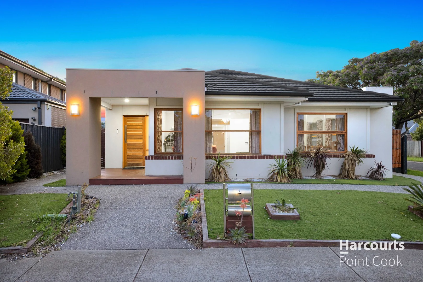 50 Australis Drive (1/19)