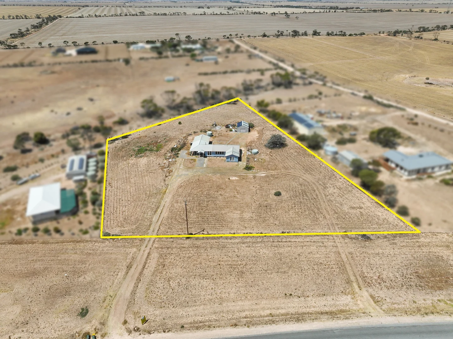 50 Coast Road - Image 5