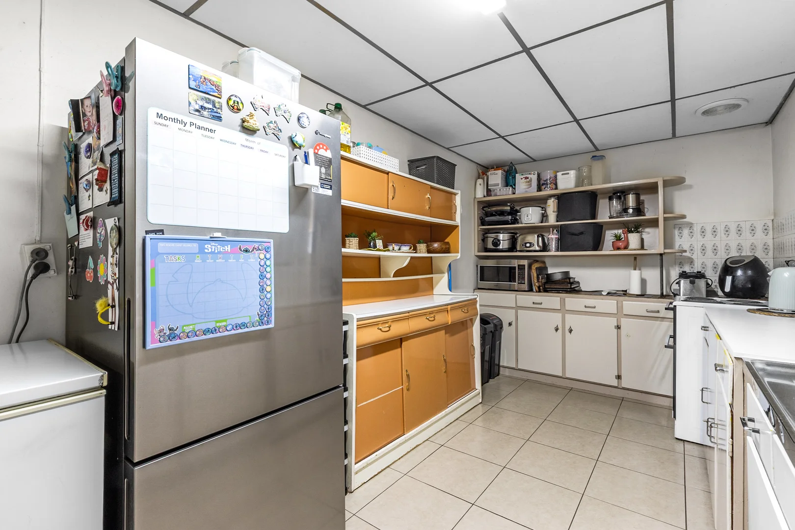 50 Olive Parade - Image 5