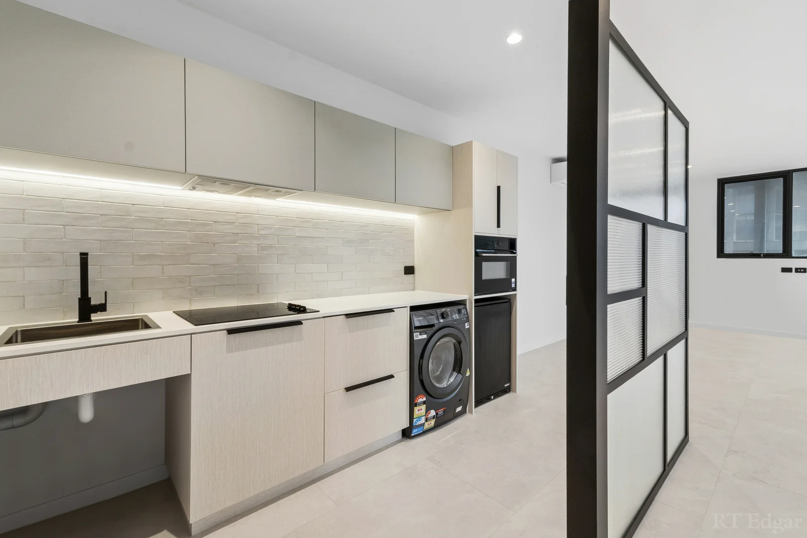 50 Richardson Boulevard - Image 5