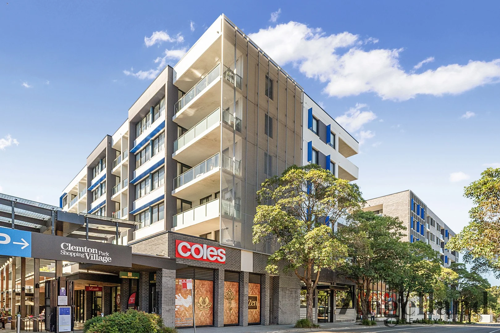 504/70 Charlotte Street (1/9)