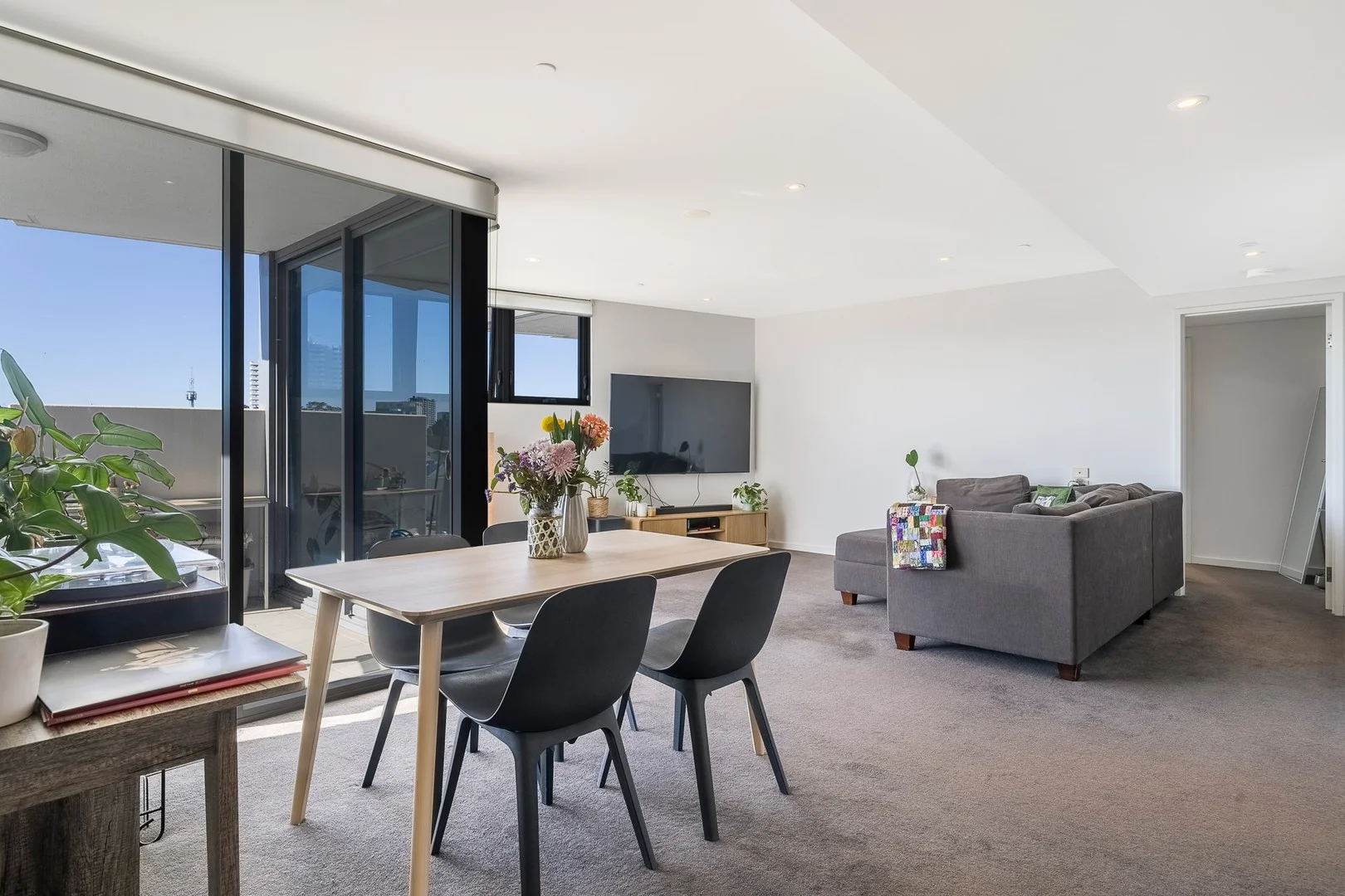 505/21 Bow River Crescent (1/35)