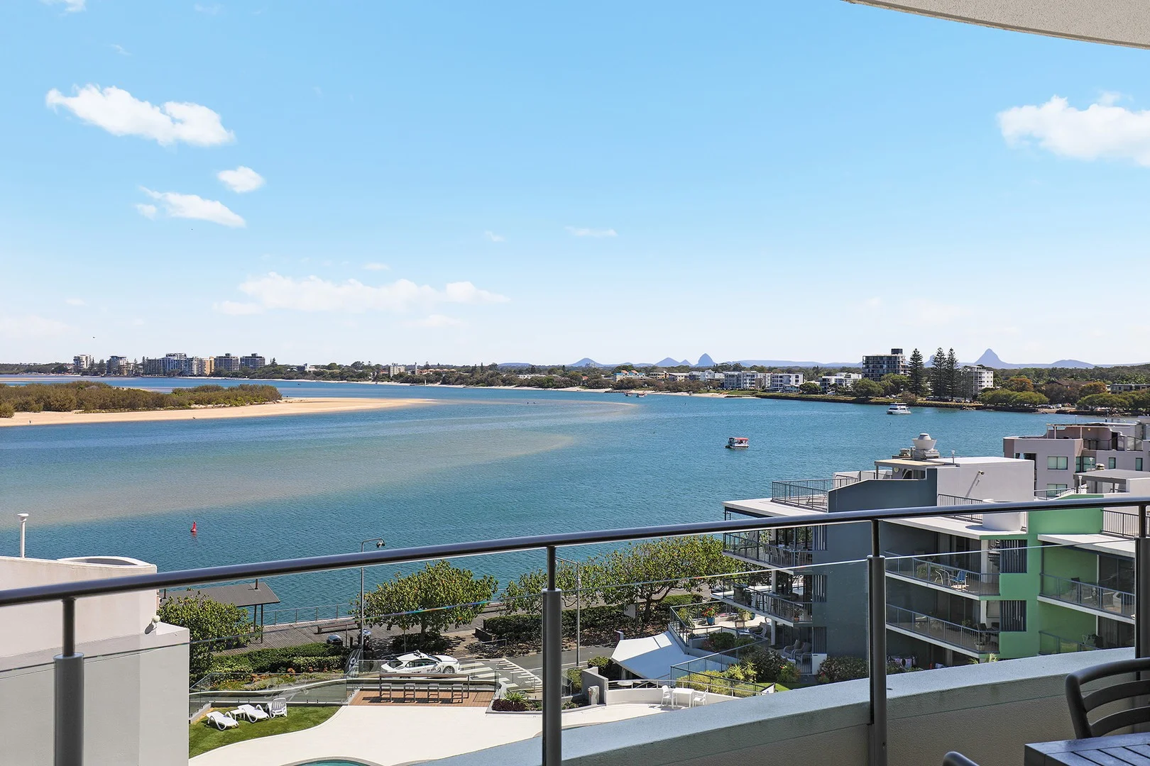 506/12 Otranto Av (1/1)