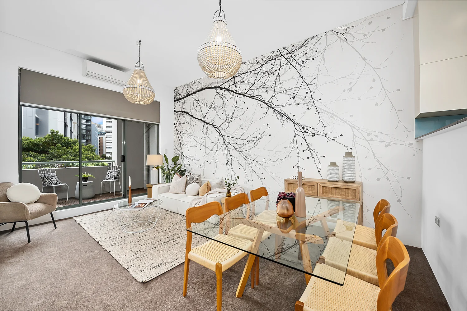 506/172-190 Riley Street (1/14)