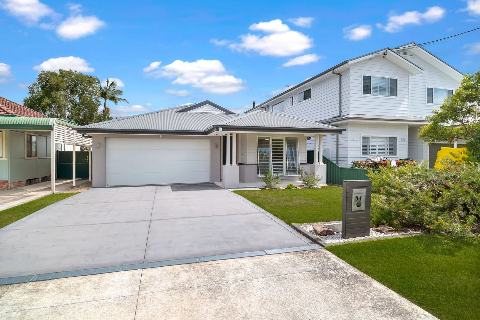 51 Kelvin Parade (1/13)