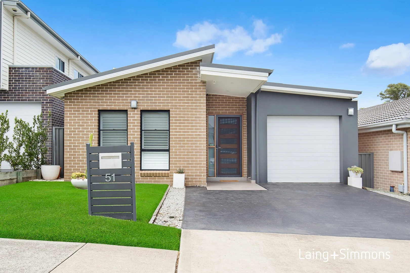 51 Tall Trees Drive (1/26)