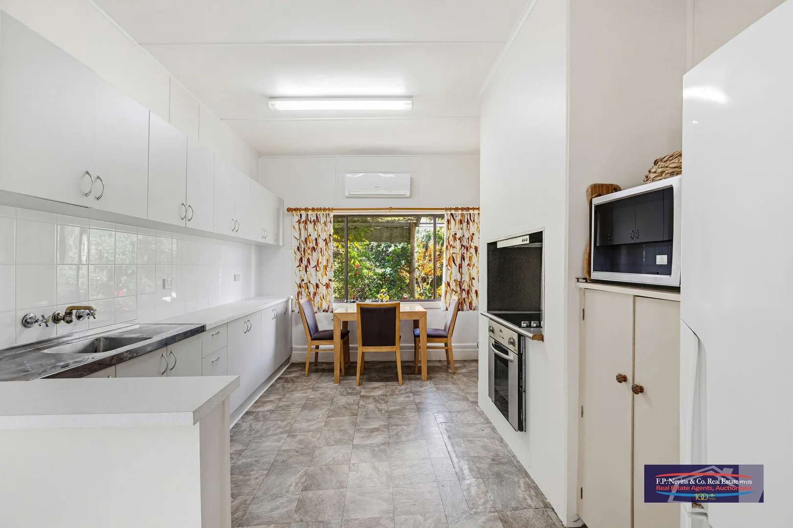 51 Vernon Street - Image 2