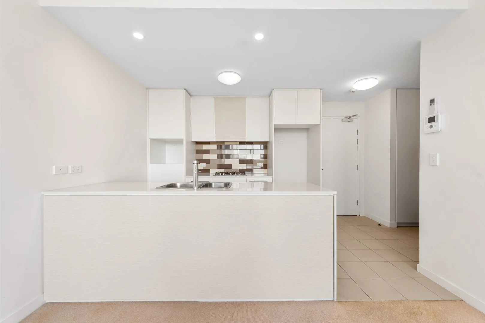 511/70 Charlotte Street (1/7)