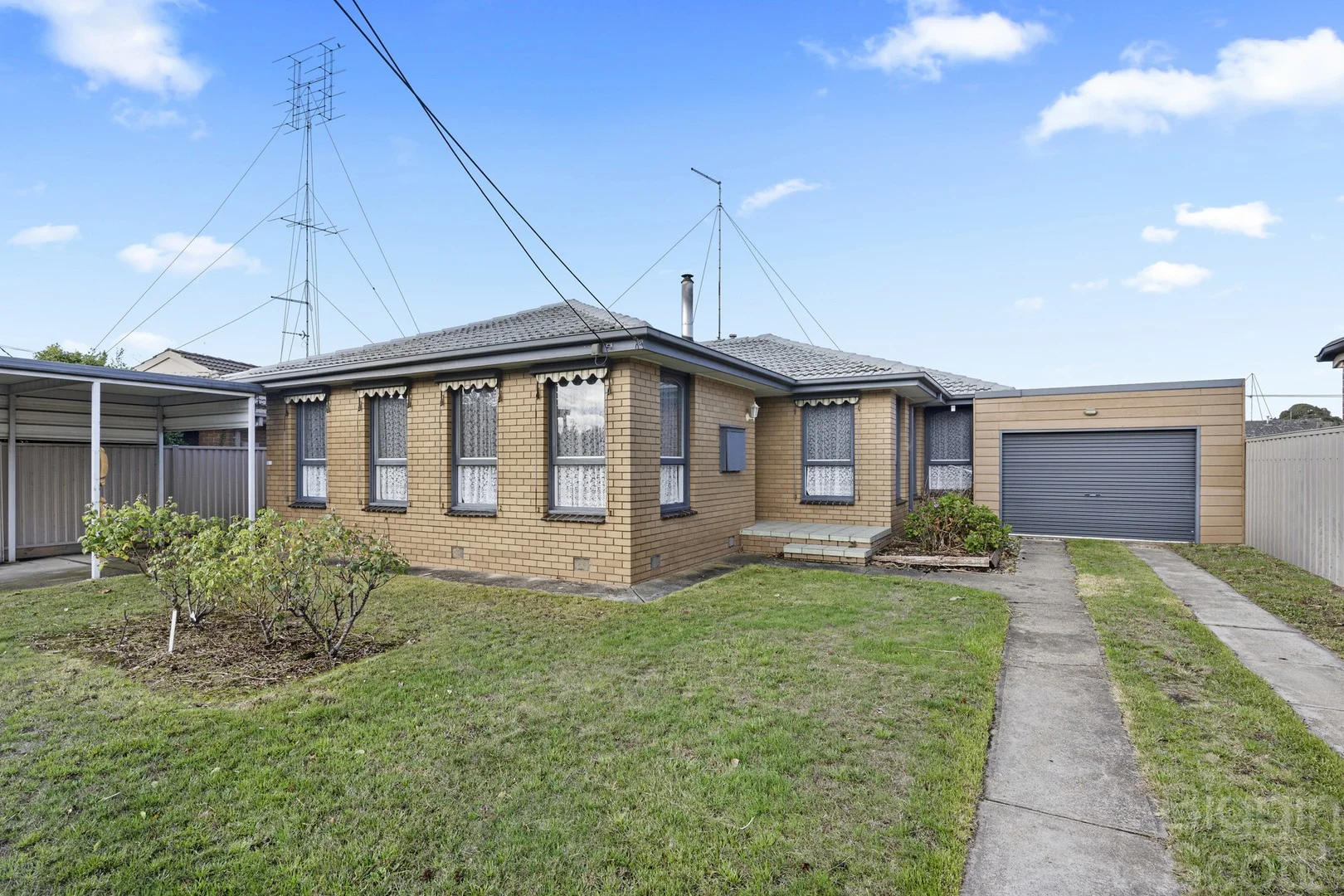 518 Gillies Street (1/12)