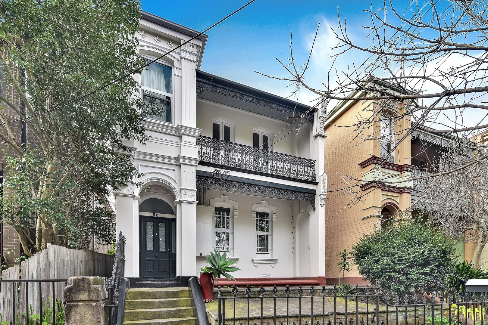 52 Gordon Crescent (1/18)