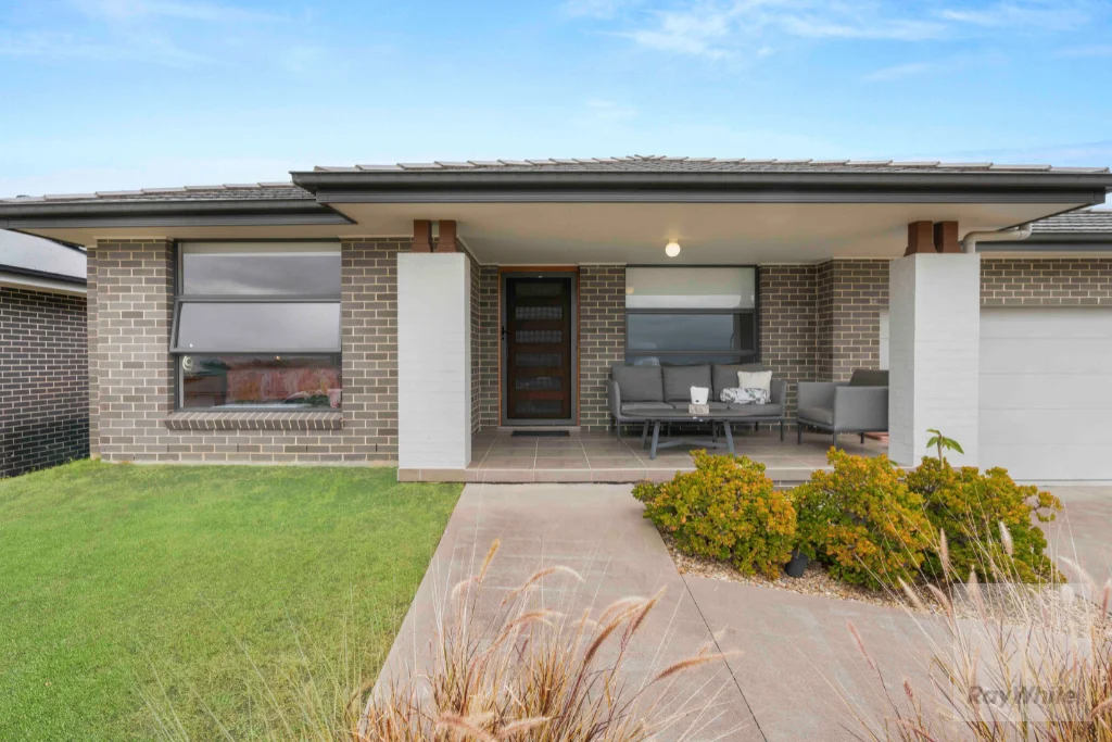 52 Jindalee Crescent (1/30)