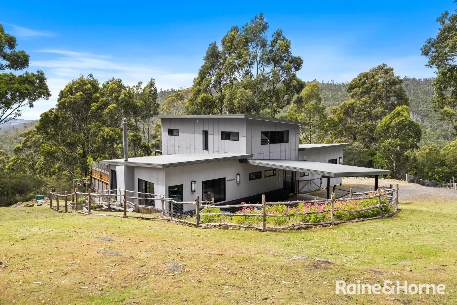 52 Sproules Road (1/36)