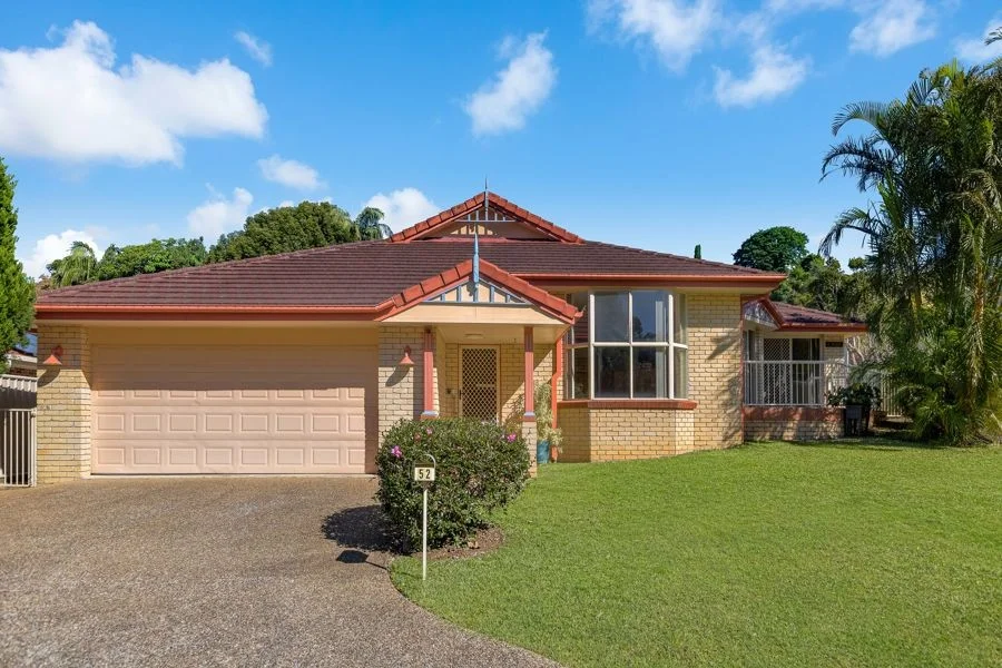 52 Tralee Drive (1/12)