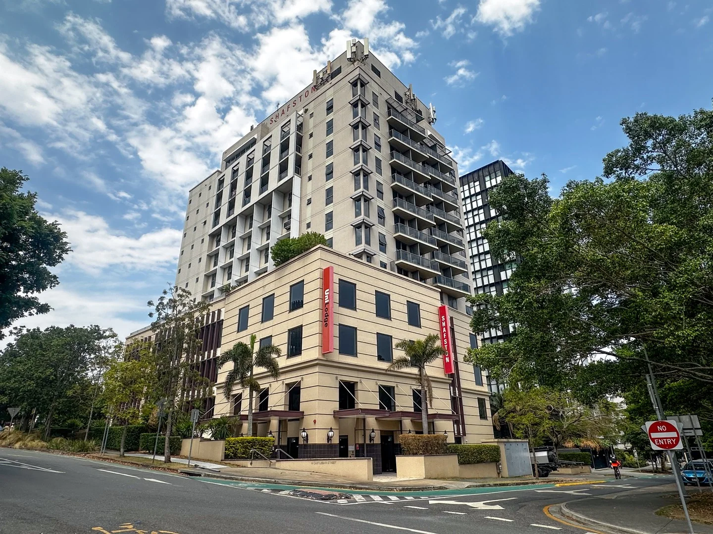 521/188 Shafston Avenue (1/14)