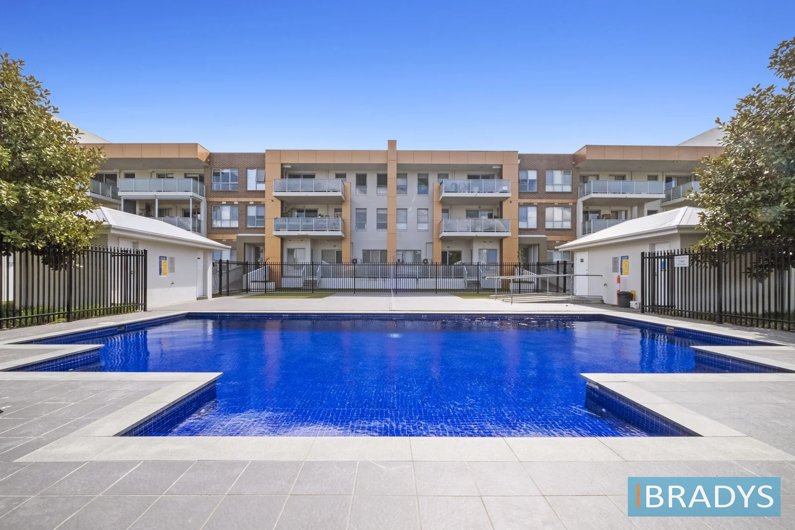53/148 Flemington Road (1/15)