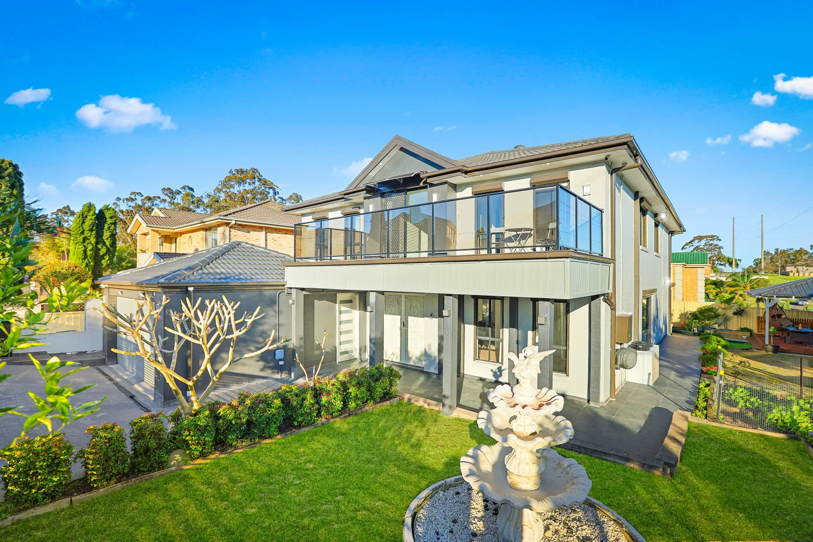 53 Huntley Drive (1/38)