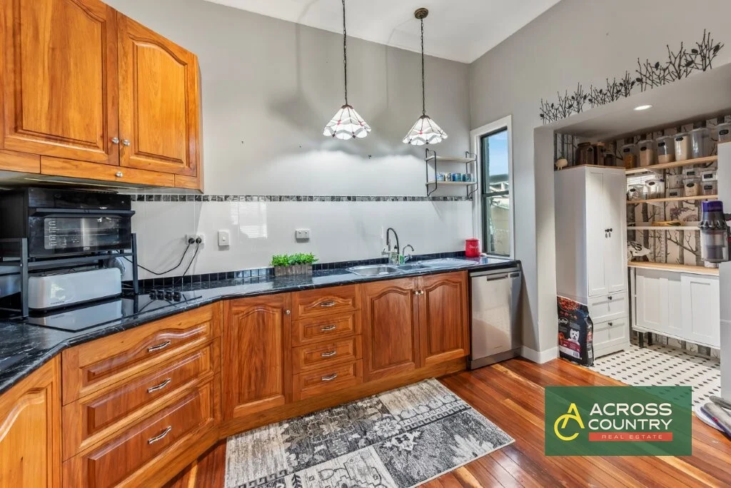 53 Stephens Street - Image 2