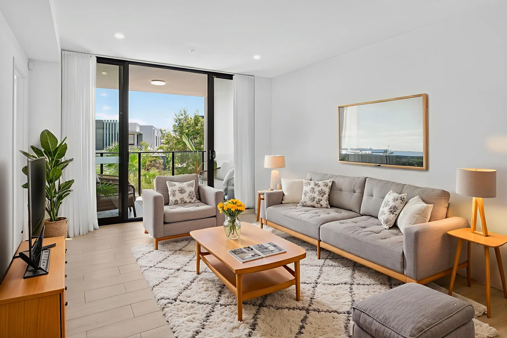 5317 Harbourview Drive (1/1)