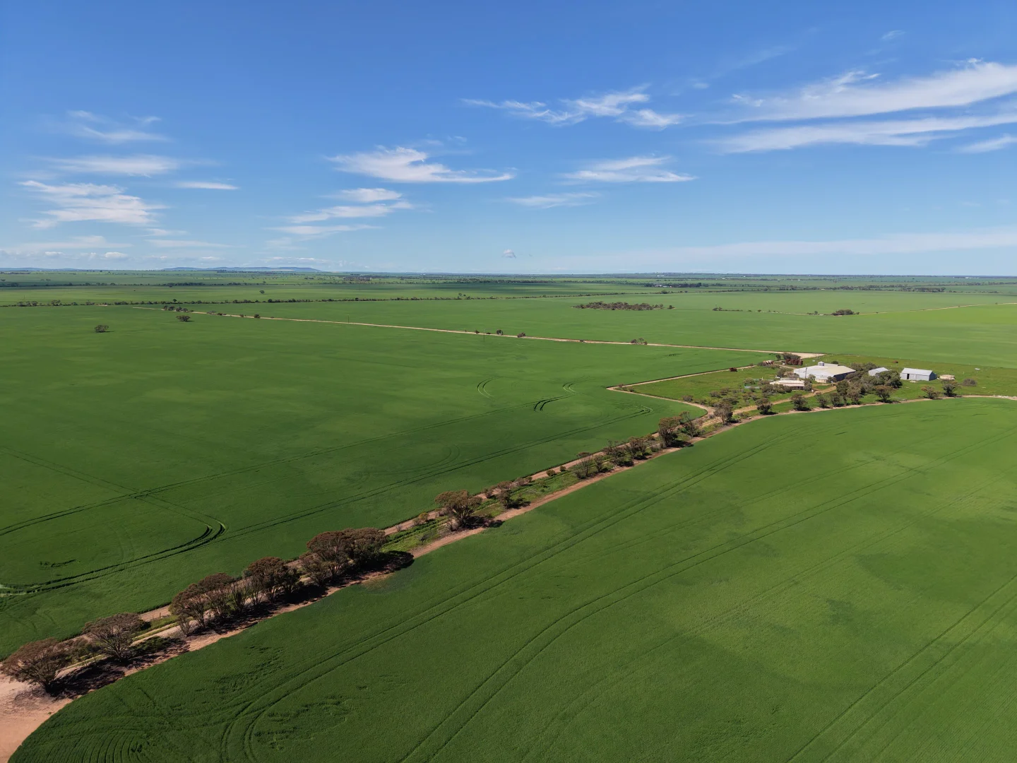 534 Willamulka Rd - Image 4