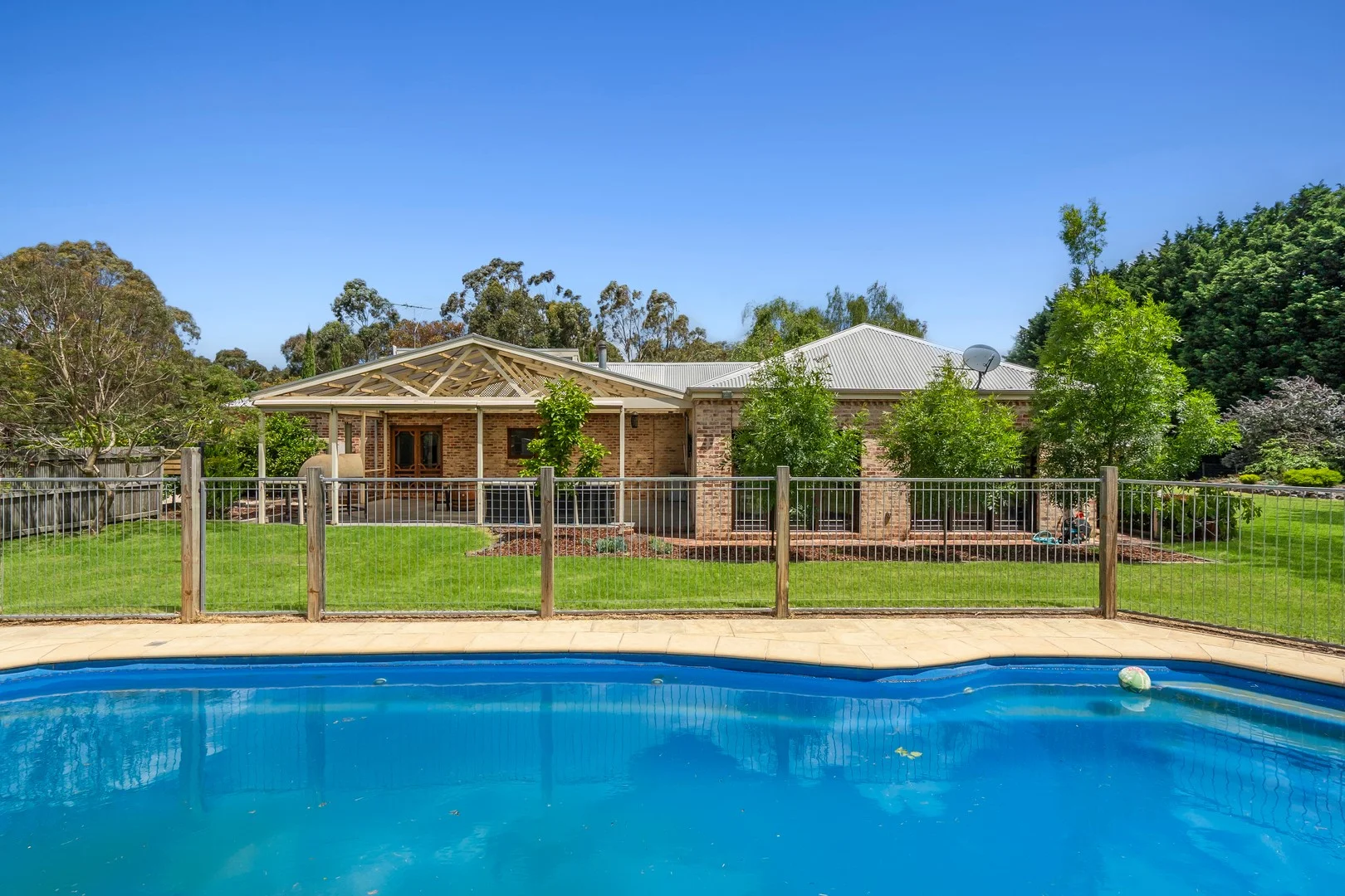 54-58 Malpas Drive - Image 2