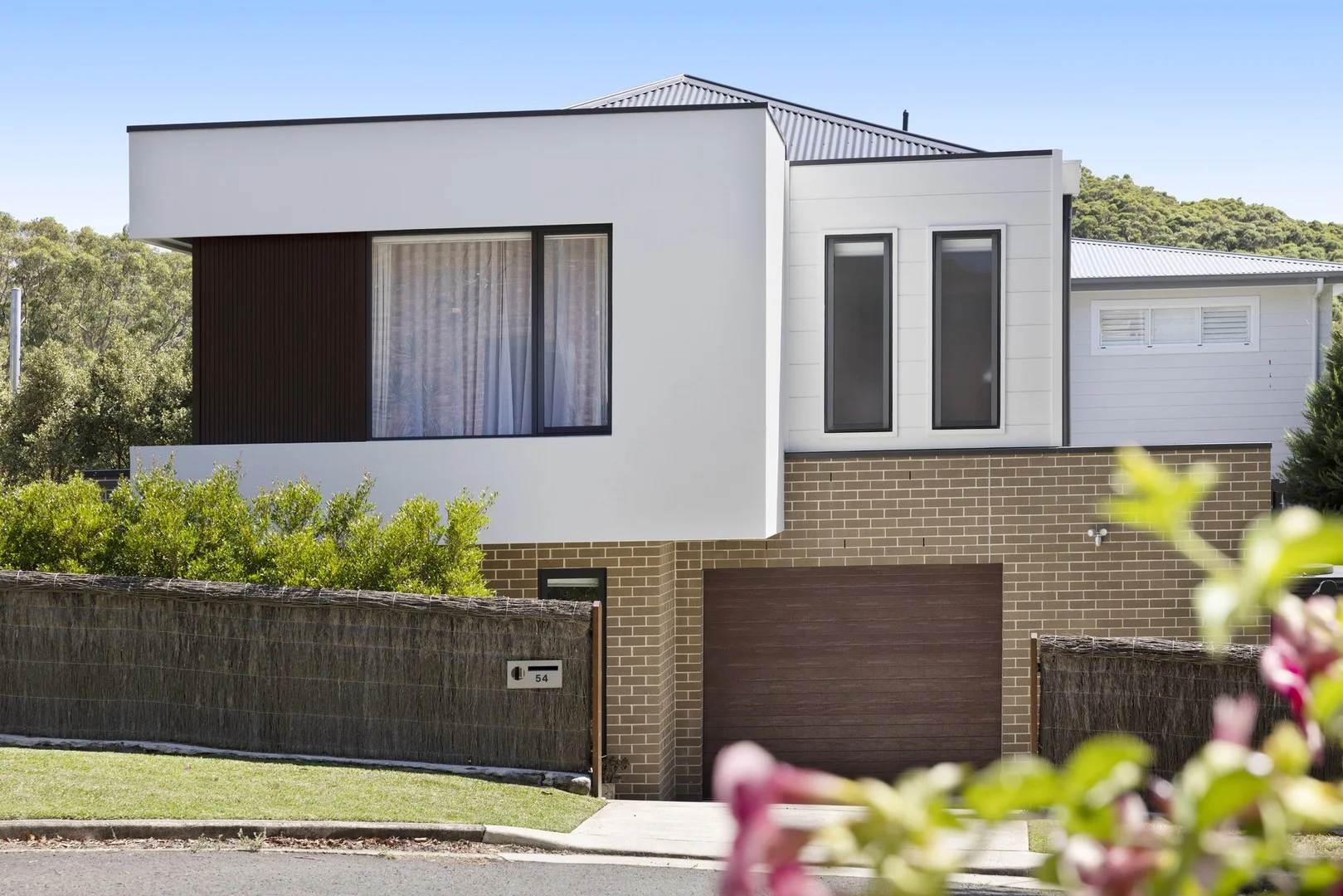 54 Lodge Street (1/14)