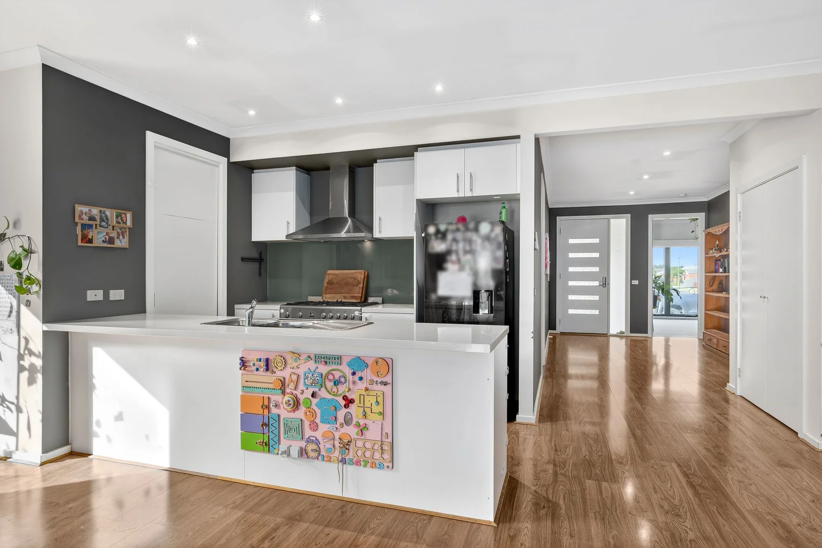 54 Trumper Crescent - Image 4