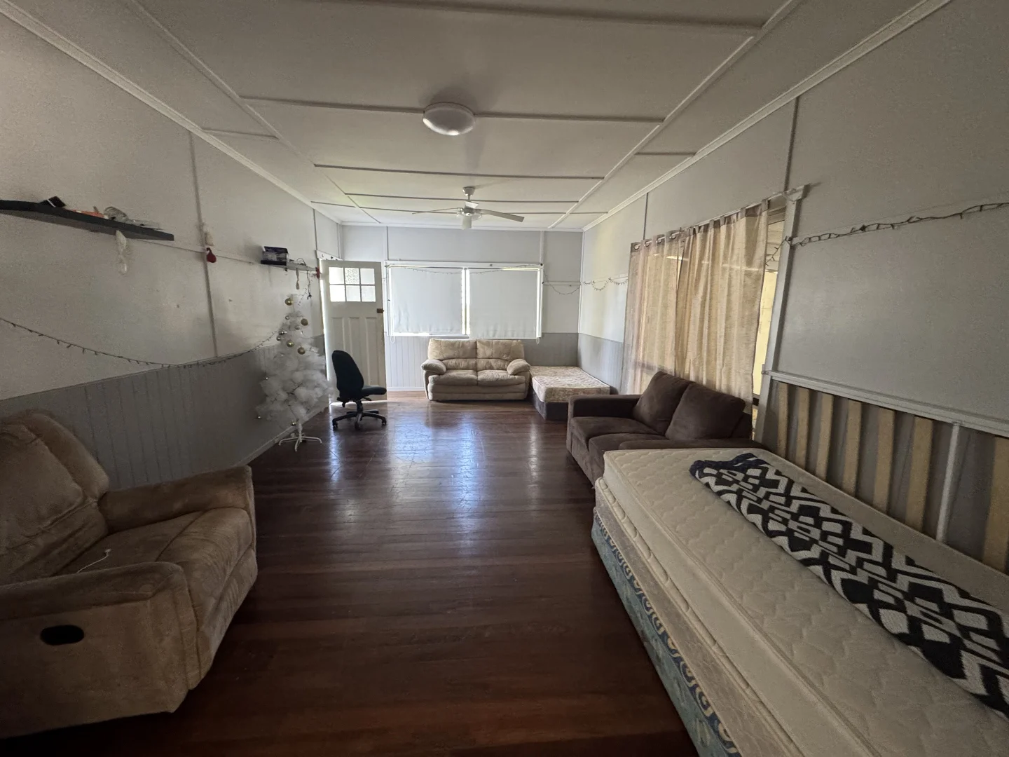 56 CARINYA STREET - Image 2