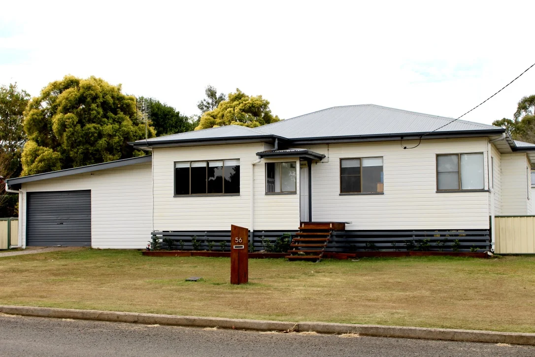 56 CARINYA STREET (1/8)