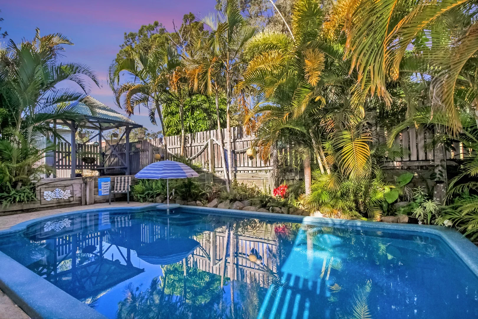 56 Coondooroopa Dr (1/20)