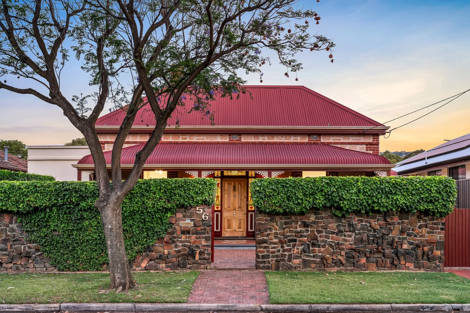 56 Jervois Avenue (1/1)