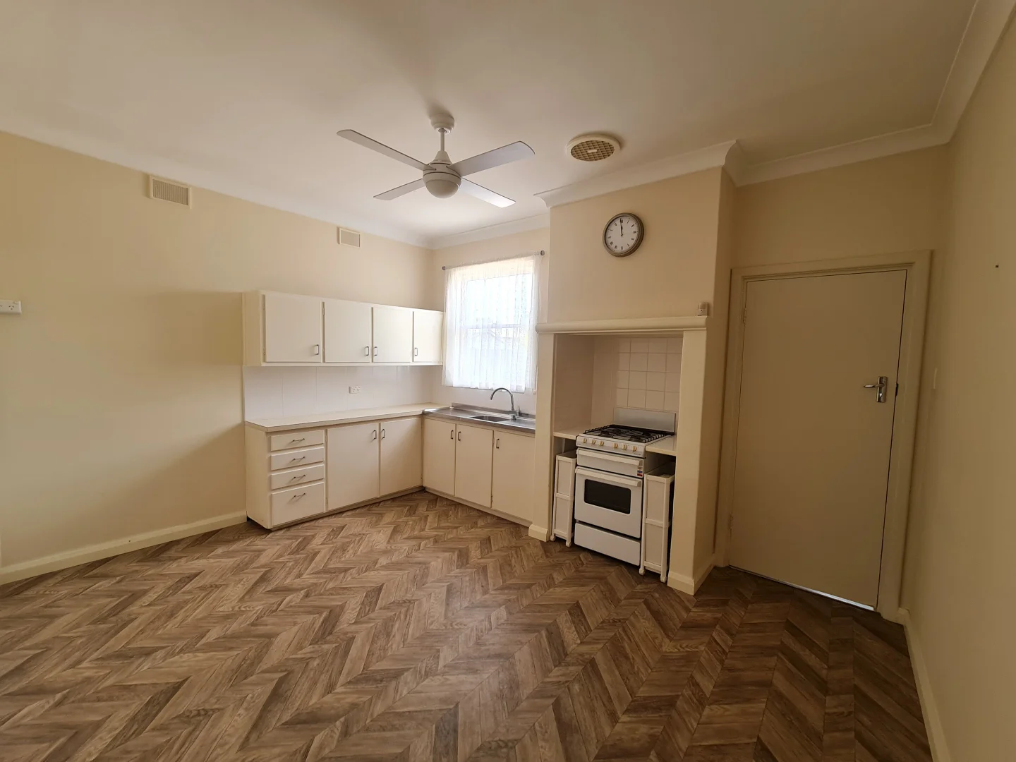 56 Prince Street - Image 2