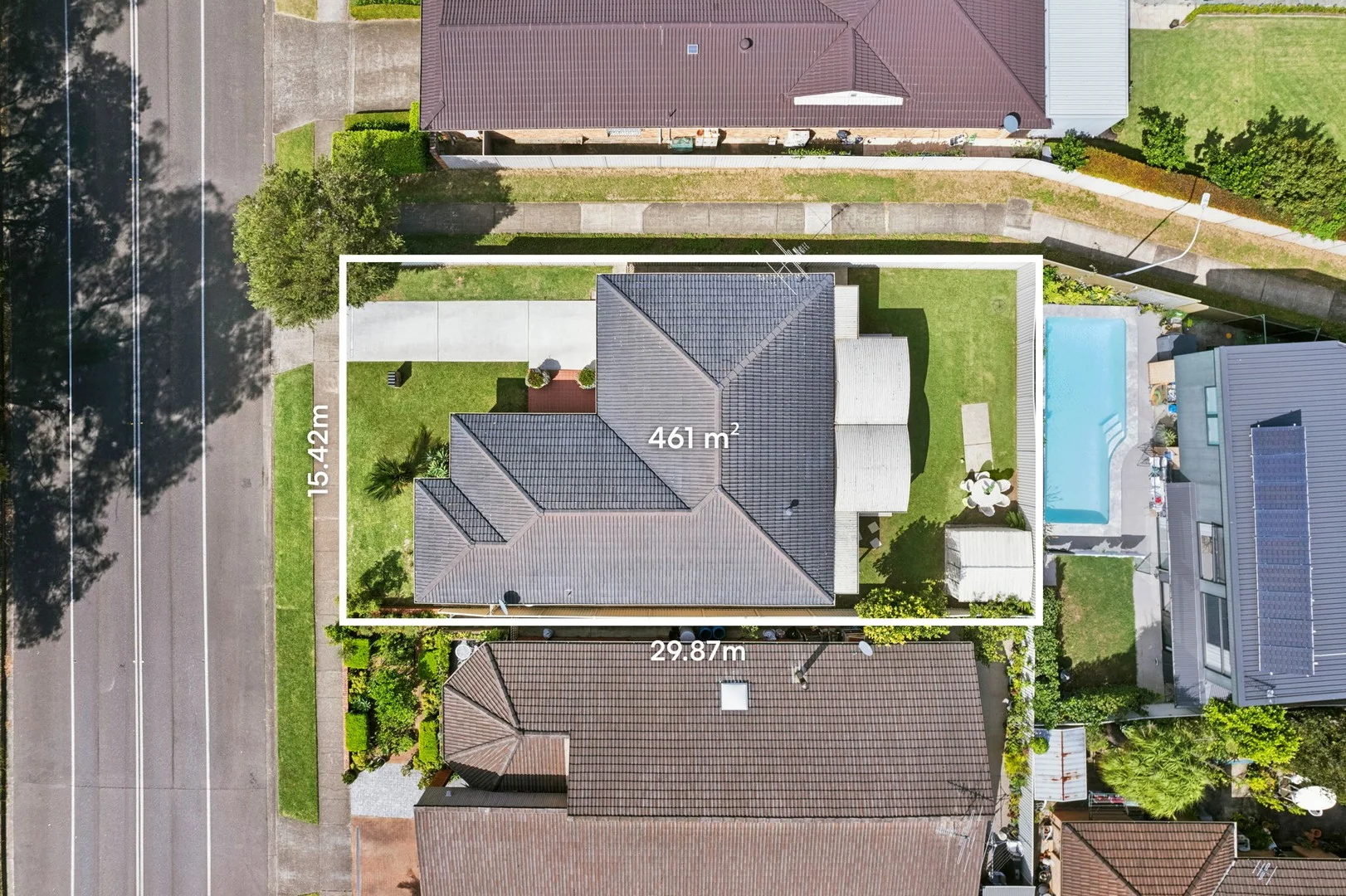 565 Lyons Road West (1/18)